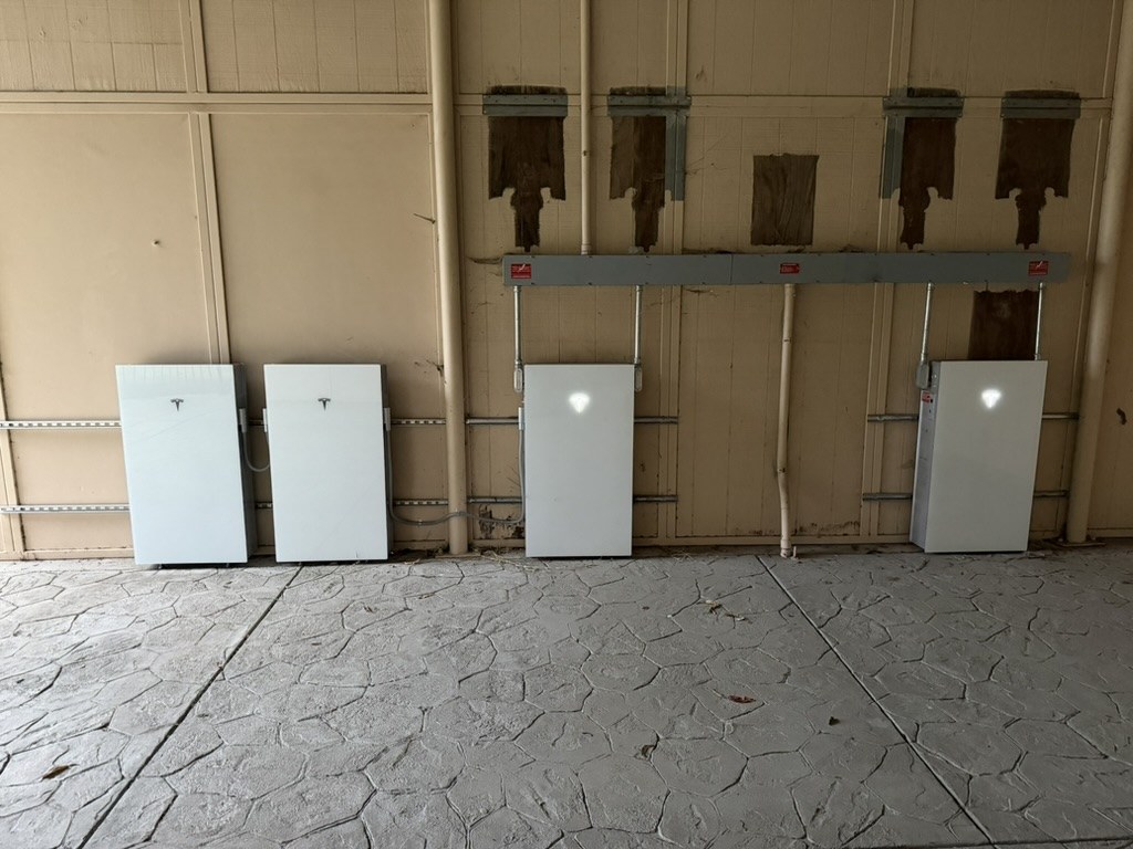Four Tesla Powerwall 3 units installed in Acampo